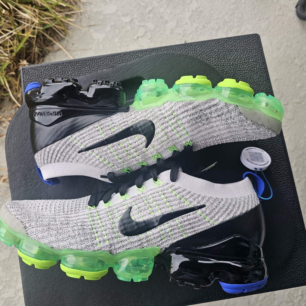 Size 9.5 - Nike Air VaporMax Flyknit 3 Vast Grey Neon Green